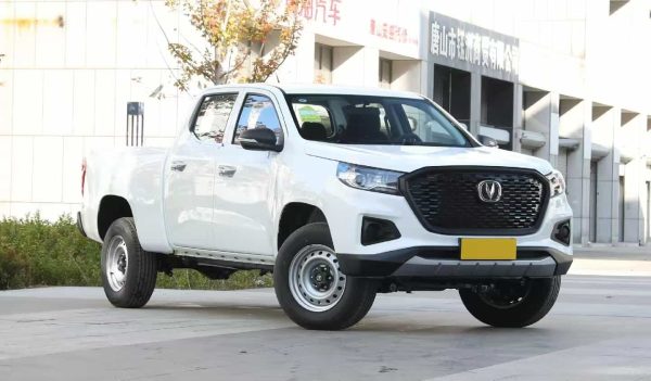Changan F70 2023 F70 Цэнхэр халим Хувилбар 2.0 T бензин автомат хоер дугуй нь хөтлөгчтэй урт хайрцаг баялаг бүтээх төрөл